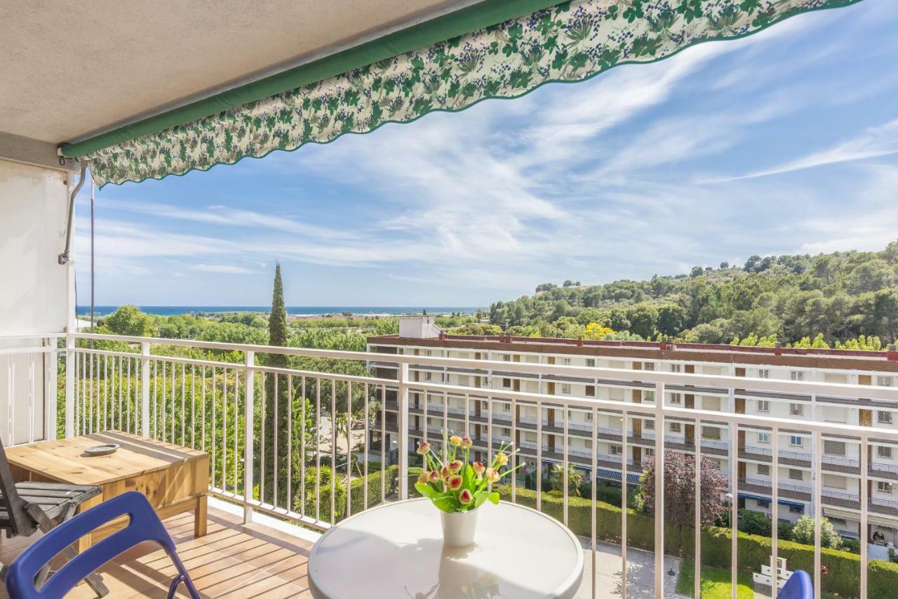 Apartment Homeholidaysrentals Regard *